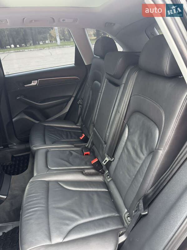 Внедорожник / Кроссовер Audi Q5 2015 в Ровно фото 27 Внедорожник / Кроссовер Audi Q5 2015 в Ровно
