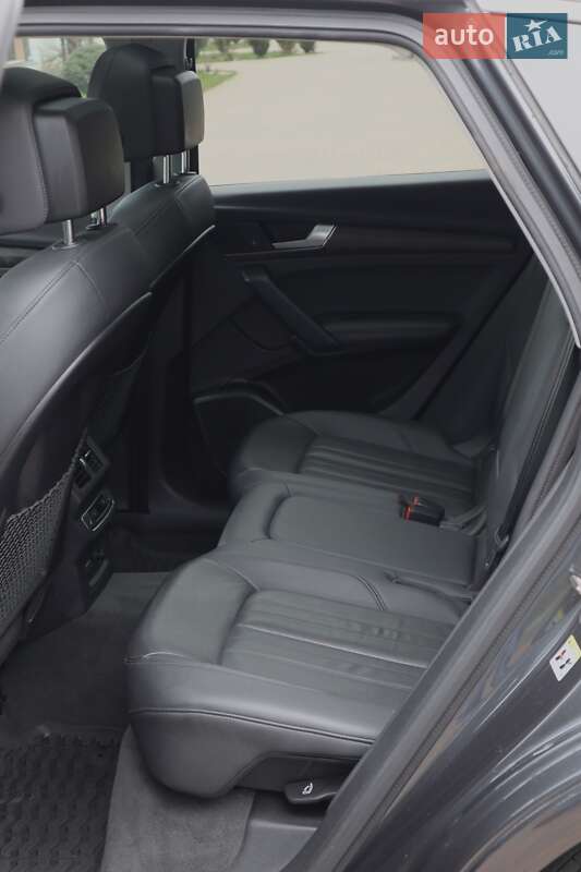 Внедорожник / Кроссовер Audi Q5 2019 в Ивано-Франковске