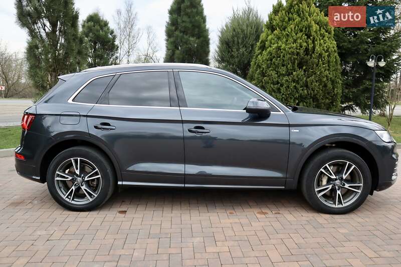 Внедорожник / Кроссовер Audi Q5 2019 в Ивано-Франковске
