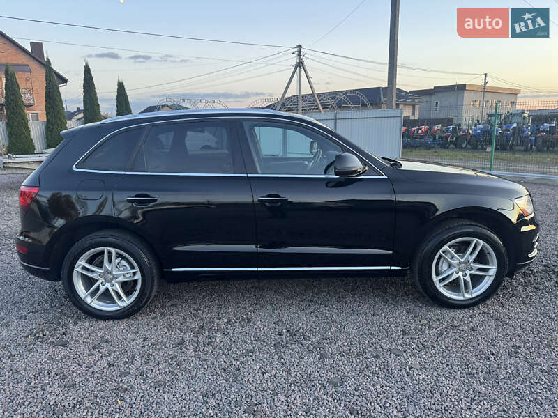Позашляховик / Кросовер Audi Q5 2016 в Луцьку