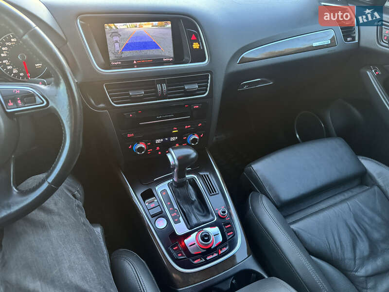 Позашляховик / Кросовер Audi Q5 2016 в Луцьку