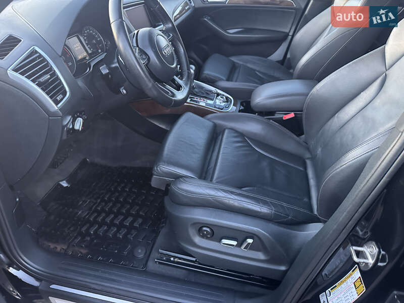 Позашляховик / Кросовер Audi Q5 2016 в Луцьку