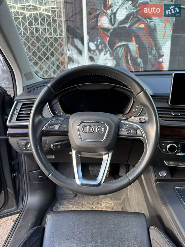 Позашляховик / Кросовер Audi Q5 2019 в Києві фото 20 Позашляховик / Кросовер Audi Q5 2019 в Києві