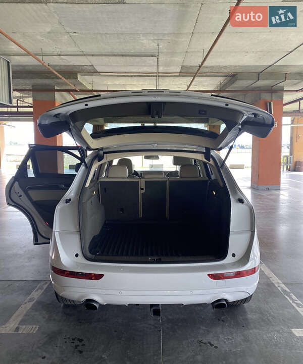 Внедорожник / Кроссовер Audi Q5 2016 в Звягеле