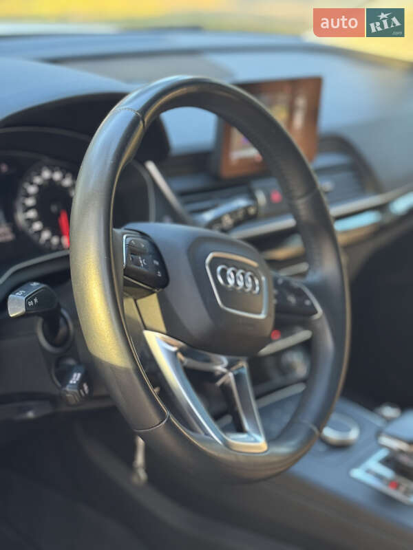 Позашляховик / Кросовер Audi Q5 2020 в Львові фото 16 Позашляховик / Кросовер Audi Q5 2020 в Львові