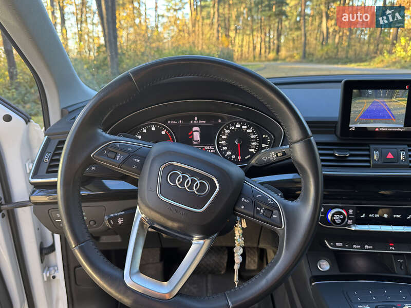 Позашляховик / Кросовер Audi Q5 2020 в Львові фото 20 Позашляховик / Кросовер Audi Q5 2020 в Львові