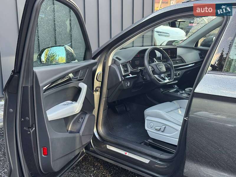 Позашляховик / Кросовер Audi Q5 2018 в Луцьку фото 14 Позашляховик / Кросовер Audi Q5 2018 в Луцьку