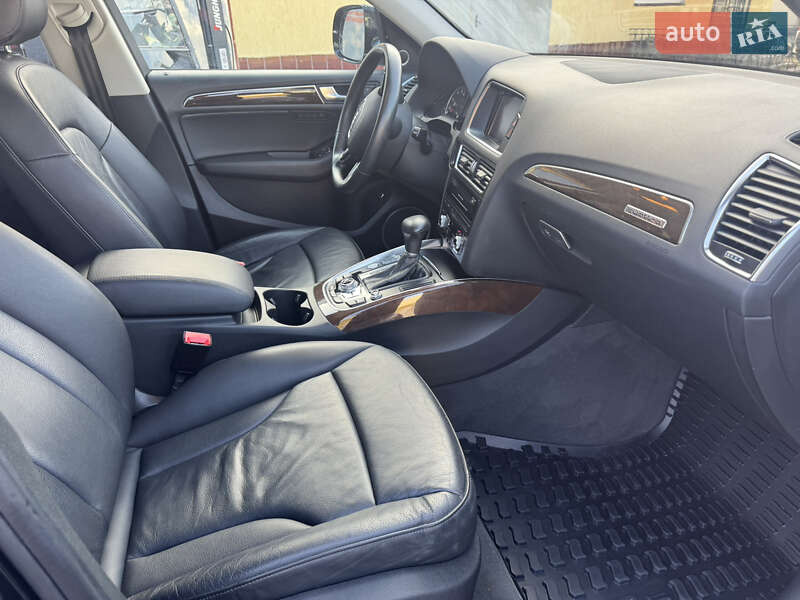 Внедорожник / Кроссовер Audi Q5 2016 в Стрые