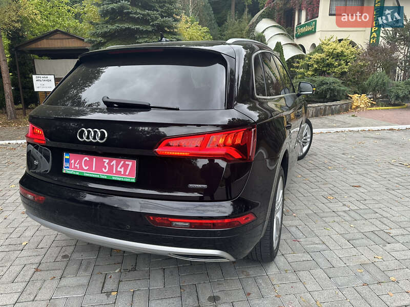 Позашляховик / Кросовер Audi Q5 2019 в Києві фото 20 Позашляховик / Кросовер Audi Q5 2019 в Києві