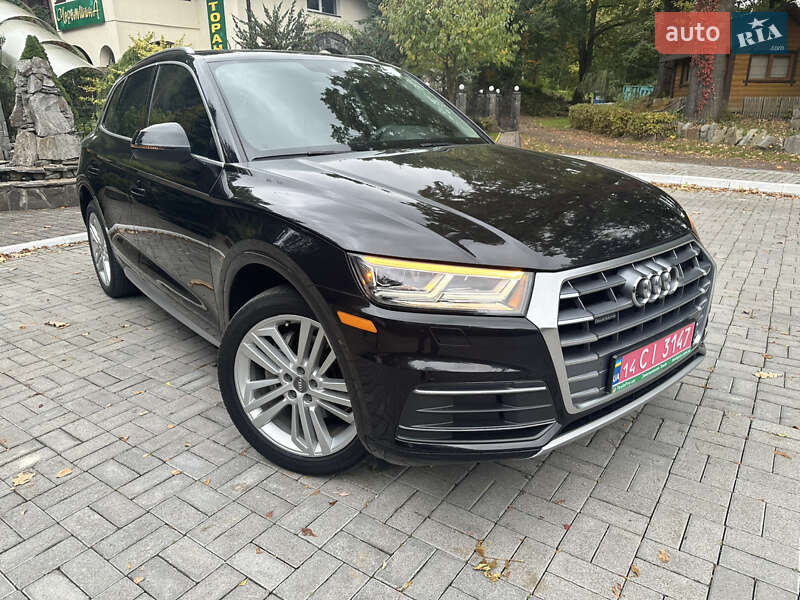 Позашляховик / Кросовер Audi Q5 2019 в Києві фото 32 Позашляховик / Кросовер Audi Q5 2019 в Києві