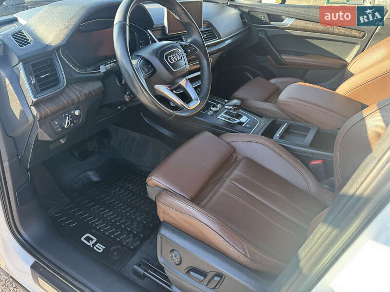 Позашляховик / Кросовер Audi Q5 2018 в Луцьку фото 39 Позашляховик / Кросовер Audi Q5 2018 в Луцьку