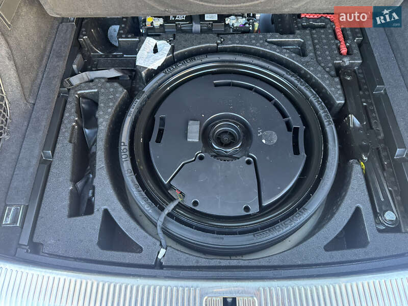 Позашляховик / Кросовер Audi Q5 2018 в Луцьку фото 58 Позашляховик / Кросовер Audi Q5 2018 в Луцьку