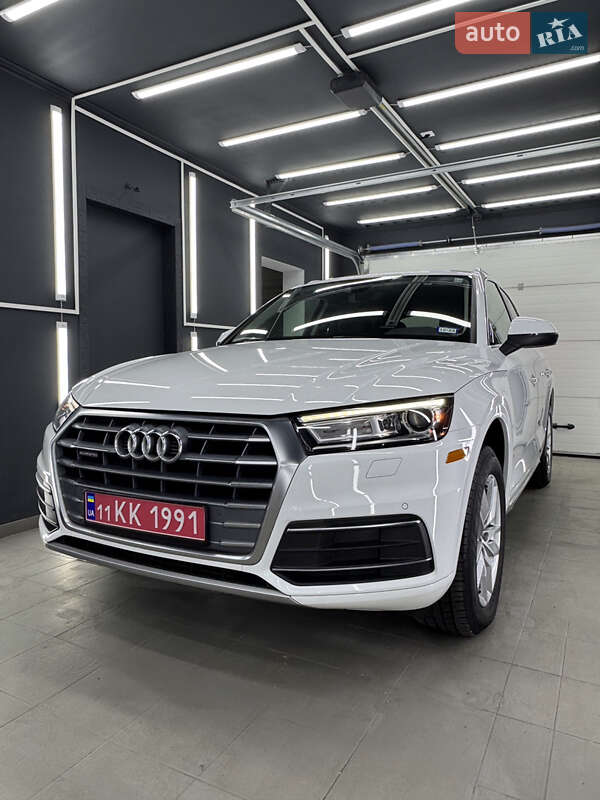 Внедорожник / Кроссовер Audi Q5 2020 в Коломые