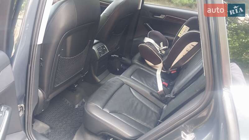 Внедорожник / Кроссовер Audi Q5 2010 в Львове