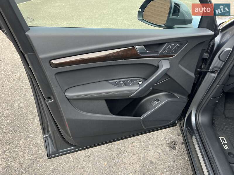 Внедорожник / Кроссовер Audi Q5 2020 в Киеве фото 16 Внедорожник / Кроссовер Audi Q5 2020 в Киеве