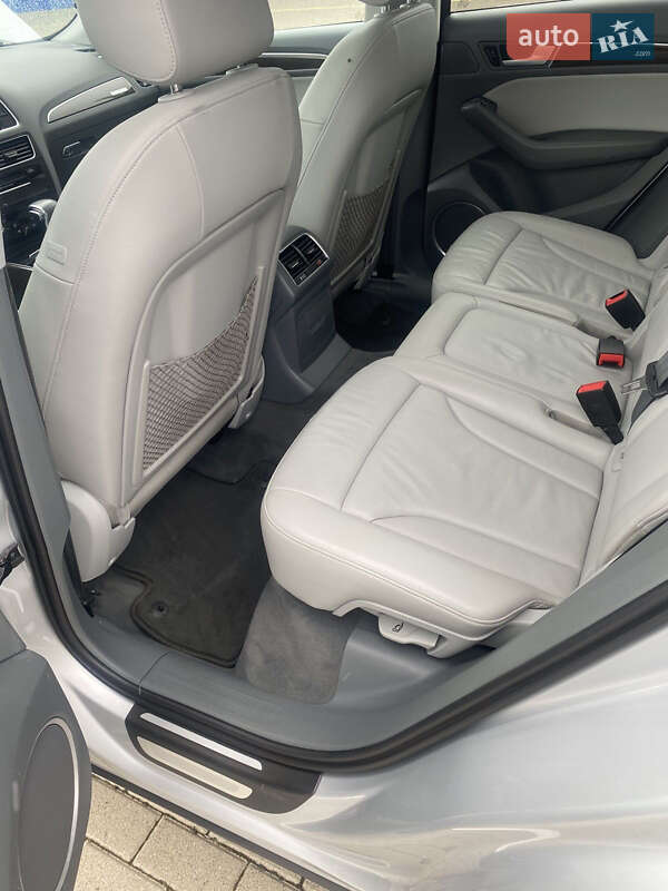 Внедорожник / Кроссовер Audi Q5 2015 в Нововолынске фото 13 Внедорожник / Кроссовер Audi Q5 2015 в Нововолынске