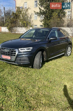 Позашляховик / Кросовер Audi Q5 2019 в Львові