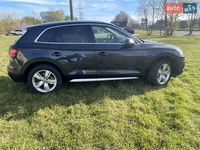 Внедорожник / Кроссовер Audi Q5 2019 в Львове фото 7 Внедорожник / Кроссовер Audi Q5 2019 в Львове