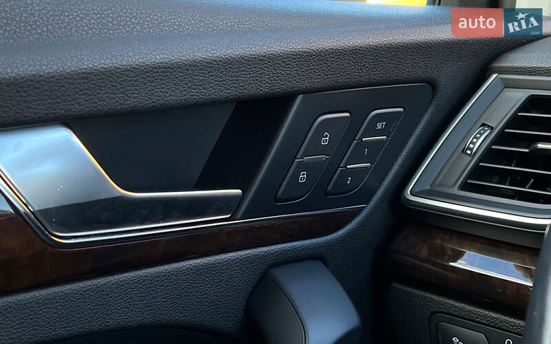 Позашляховик / Кросовер Audi Q5 2019 в Львові