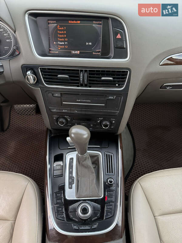 Позашляховик / Кросовер Audi Q5 2011 в Києві