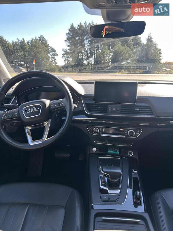 Внедорожник / Кроссовер Audi Q5 2018 в Львове фото 12 Внедорожник / Кроссовер Audi Q5 2018 в Львове