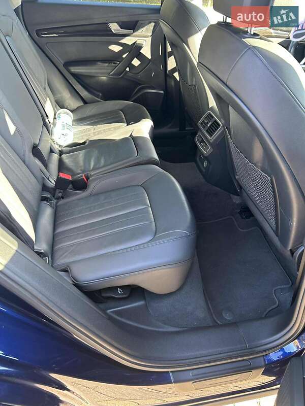Внедорожник / Кроссовер Audi Q5 2018 в Львове фото 13 Внедорожник / Кроссовер Audi Q5 2018 в Львове