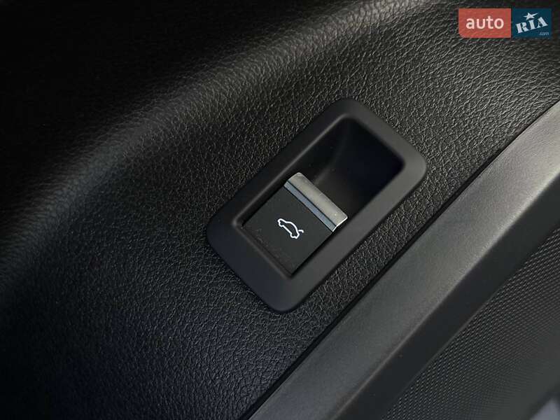 Внедорожник / Кроссовер Audi Q5 2023 в Ровно