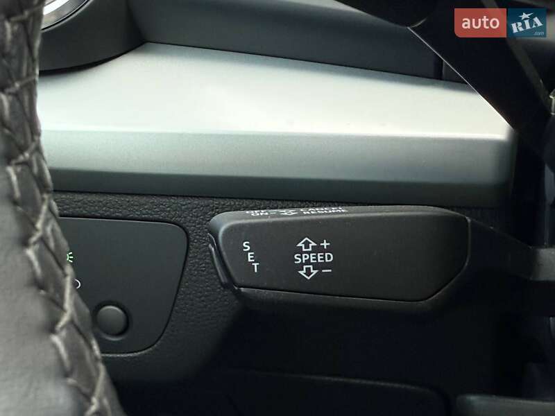 Внедорожник / Кроссовер Audi Q5 2023 в Ровно