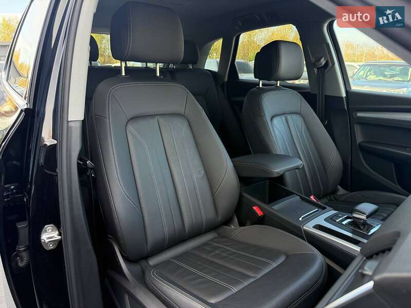 Внедорожник / Кроссовер Audi Q5 2023 в Ровно