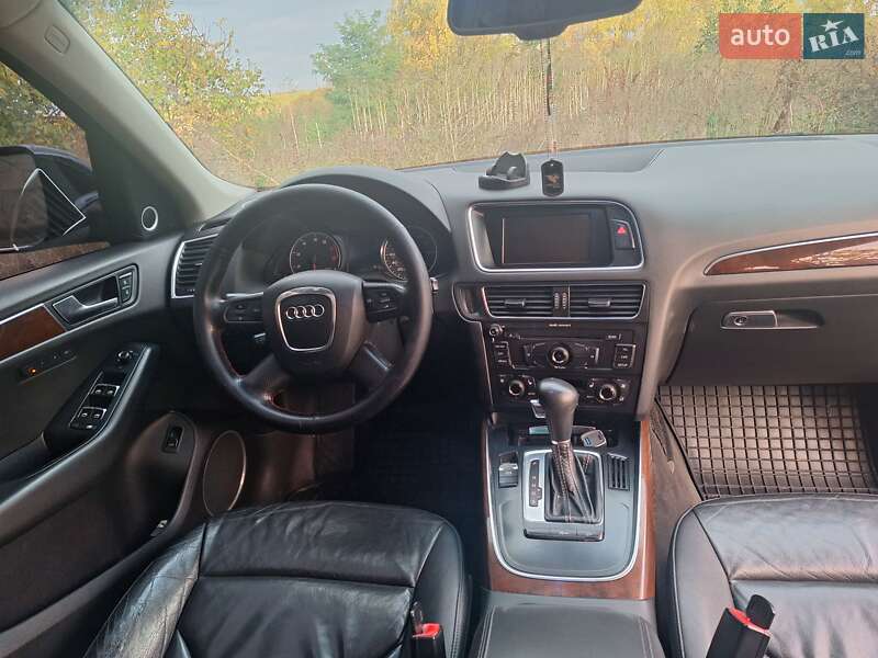 Позашляховик / Кросовер Audi Q5 2010 в Кропивницькому фото 6 Позашляховик / Кросовер Audi Q5 2010 в Кропивницькому