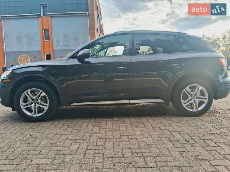 Внедорожник / Кроссовер Audi Q5 2018 в Ровно фото 2 Внедорожник / Кроссовер Audi Q5 2018 в Ровно