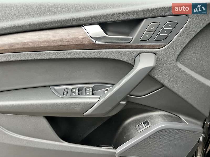 Позашляховик / Кросовер Audi Q5 2023 в Києві