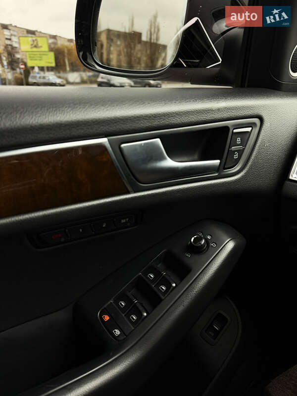 Внедорожник / Кроссовер Audi Q5 2011 в Ивано-Франковске