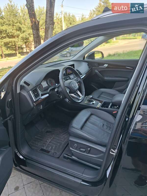 Позашляховик / Кросовер Audi Q5 2018 в Львові