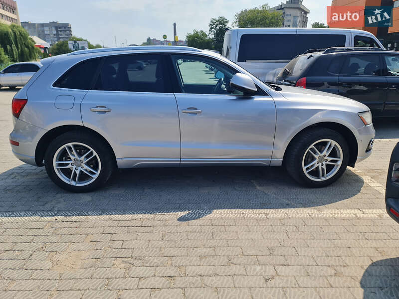 Позашляховик / Кросовер Audi Q5 2015 в Чернівцях фото 17 Позашляховик / Кросовер Audi Q5 2015 в Чернівцях