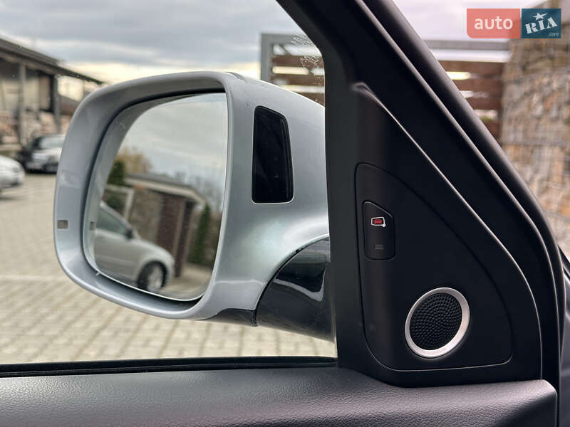 Позашляховик / Кросовер Audi Q5 2015 в Стрию