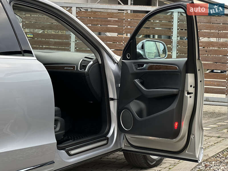 Позашляховик / Кросовер Audi Q5 2015 в Стрию