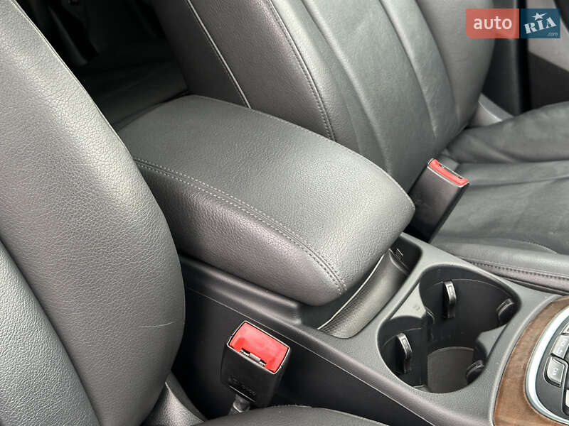 Позашляховик / Кросовер Audi Q5 2015 в Стрию