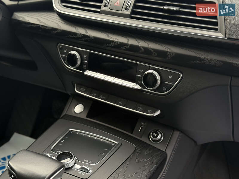 Позашляховик / Кросовер Audi Q5 2020 в Івано-Франківську фото 13 Позашляховик / Кросовер Audi Q5 2020 в Івано-Франківську