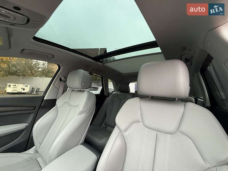 Внедорожник / Кроссовер Audi Q5 2018 в Киеве