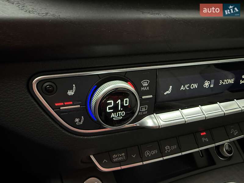 Внедорожник / Кроссовер Audi Q5 2018 в Киеве