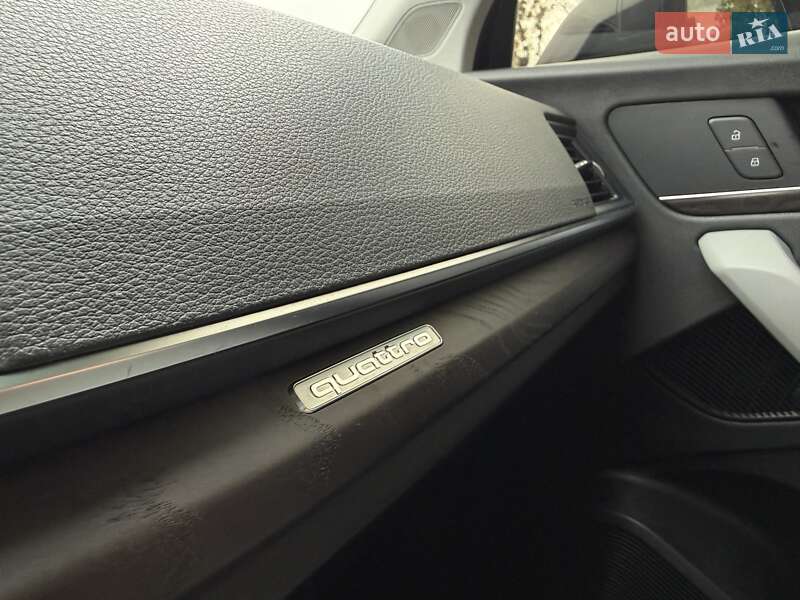 Внедорожник / Кроссовер Audi Q5 2018 в Киеве