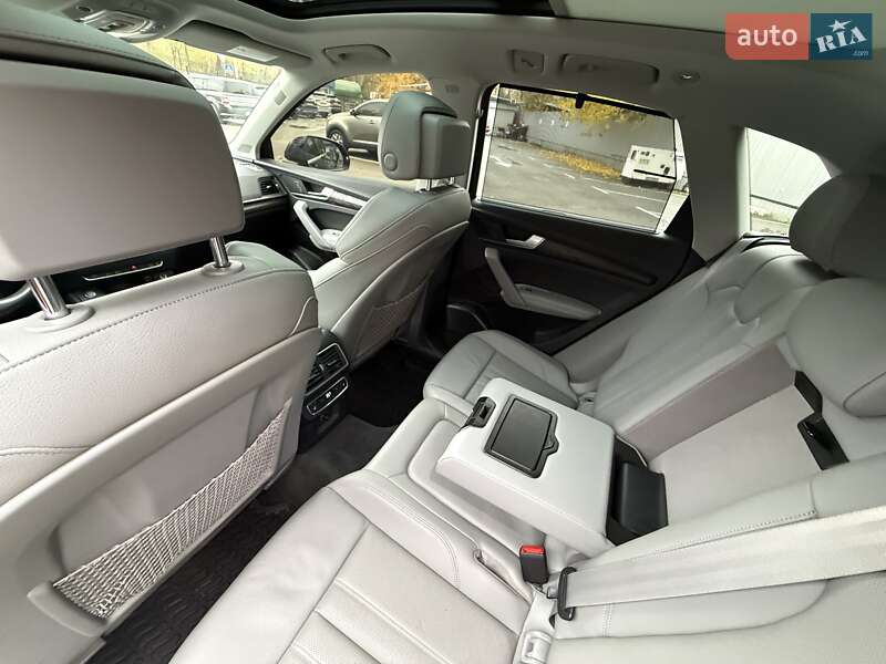 Внедорожник / Кроссовер Audi Q5 2018 в Киеве