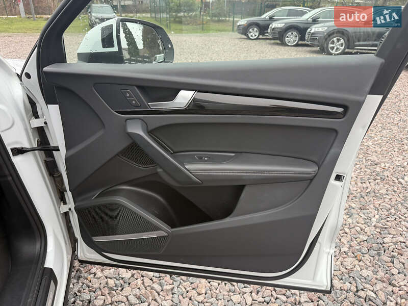 Позашляховик / Кросовер Audi Q5 2023 в Києві