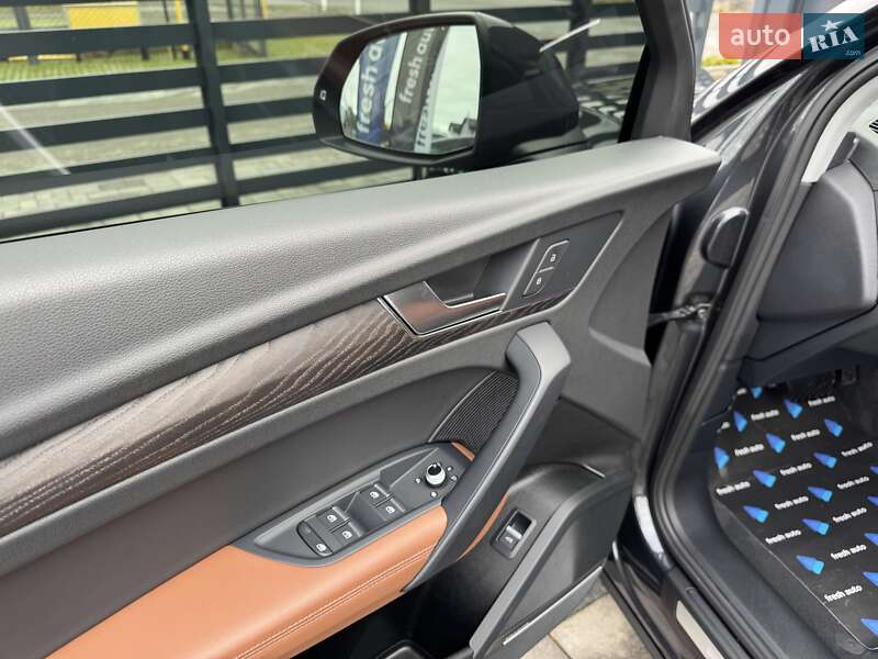 Внедорожник / Кроссовер Audi Q5 2021 в Ровно