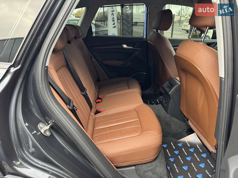 Внедорожник / Кроссовер Audi Q5 2021 в Ровно