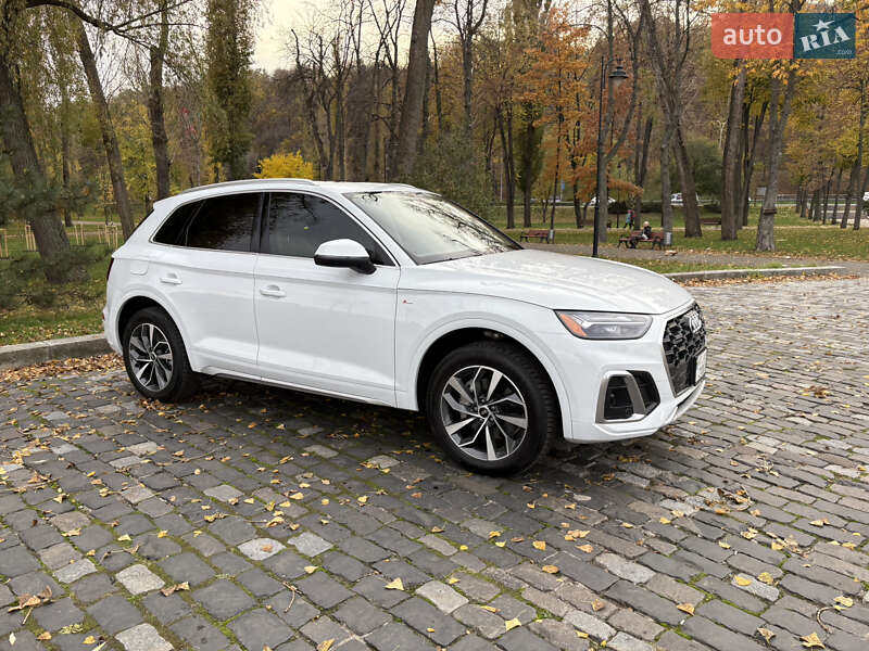 Позашляховик / Кросовер Audi Q5 2023 в Києві