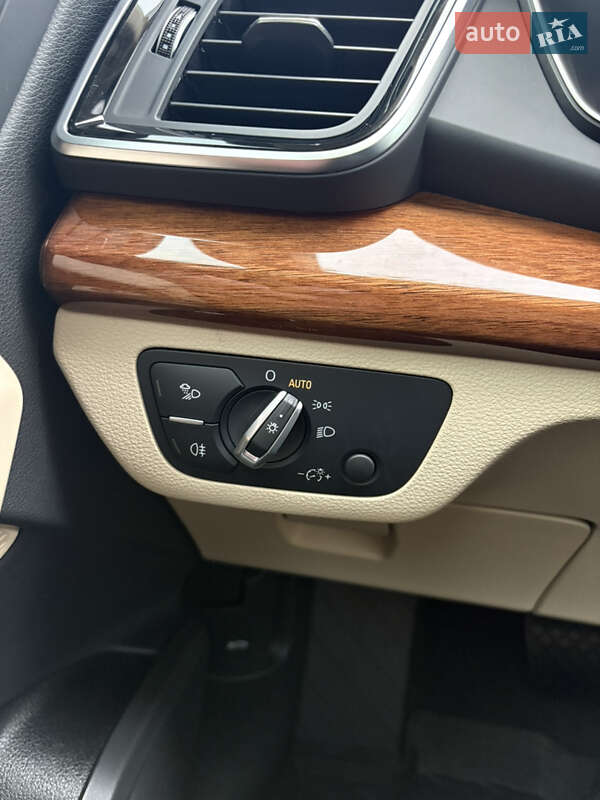 Позашляховик / Кросовер Audi Q5 2023 в Києві