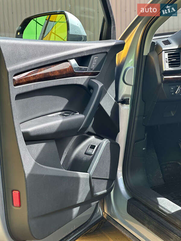 Внедорожник / Кроссовер Audi Q5 2019 в Киеве