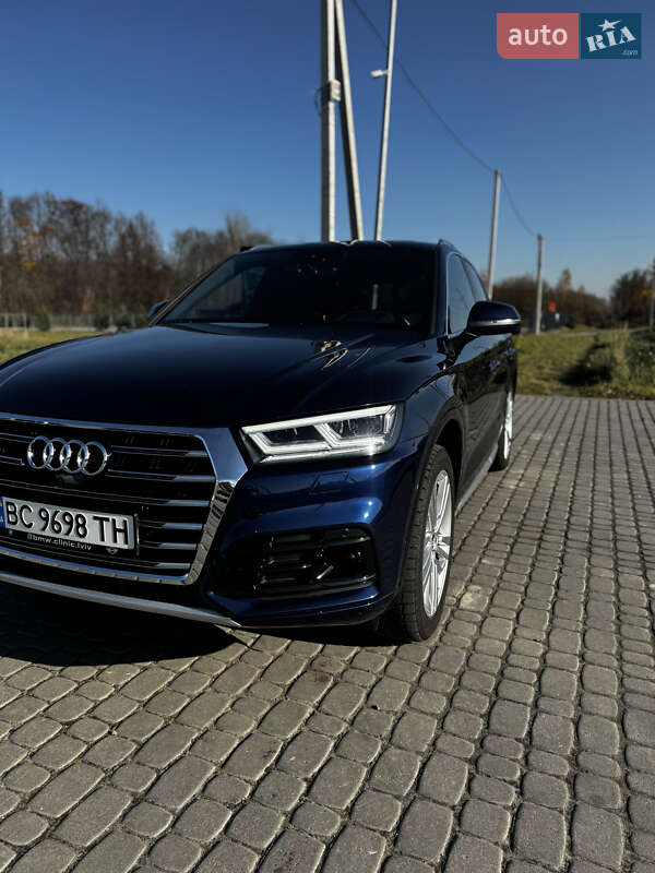 Позашляховик / Кросовер Audi Q5 2017 в Львові
